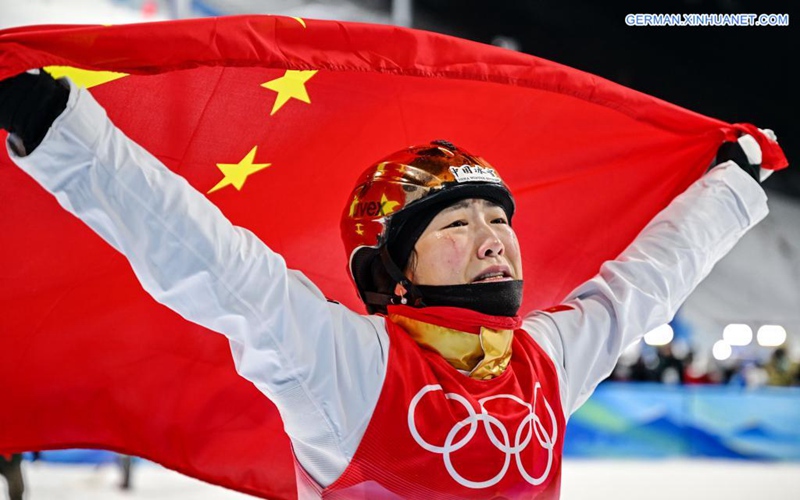 Xu Mengtao aus China holt Gold im Aerials-Wettbewerb der Ski-Freestylerinnen