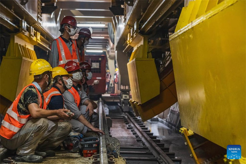 Chinesische Jungingenieure glänzen beim Bau von Malaysias Mega-Eisenbahnprojekt