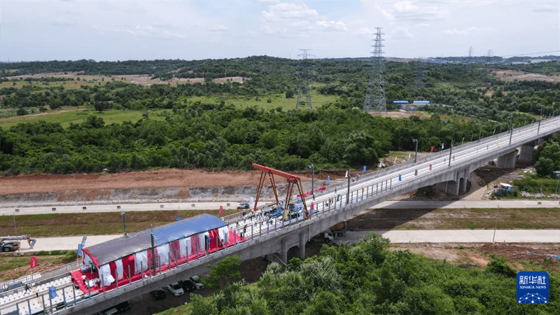 Der Bau von festen Fahrwegen für die Hochgeschwindigkeitsstrecke Jakarta-Bandung ist abgeschlossen