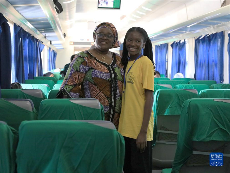 Bahnstrecke Abuja-Kaduna: erste Bahn mit chinesischem Standard in Afrika