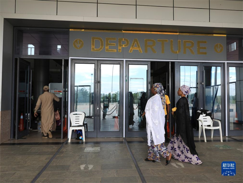 Bahnstrecke Abuja-Kaduna: erste Bahn mit chinesischem Standard in Afrika