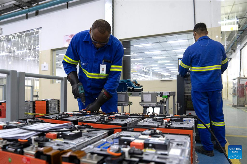 BYD gibt Einblicke in seine Batteriefabrik im brasilianischen Manaus