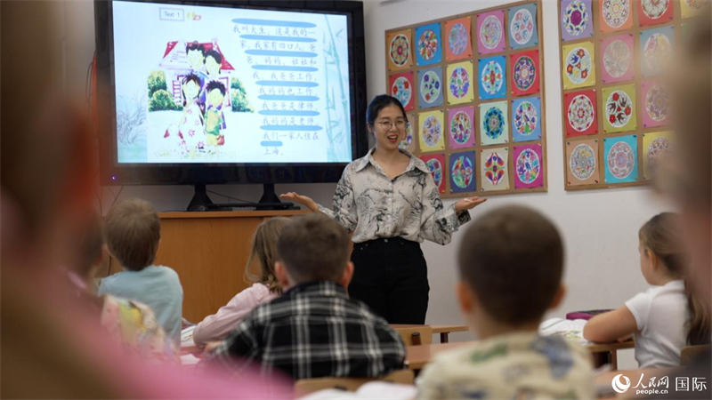 Besuch in der Ungarisch-Chinesischen Zweisprachigen Schule: Faszination des Kulturaustausches