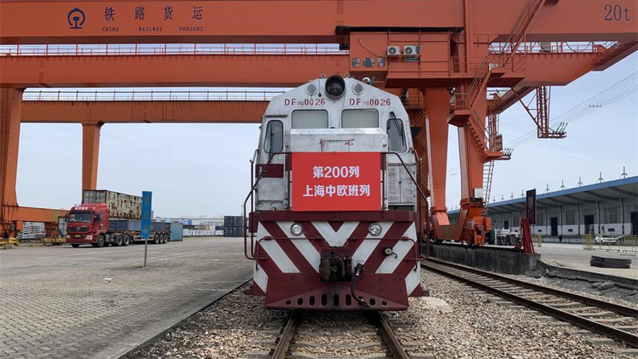 Güterzugverkehr zwischen China und Europa verzeichnete starkes Wachstum                    Der Güterzugverkehr zwischen China und Europa verzeichnete von Januar bis April dieses Jahres ein solides Wachstum, wobei die Transportkapazität, Effizienz und Servicequalität kontinuierlich verbessert wurden.
