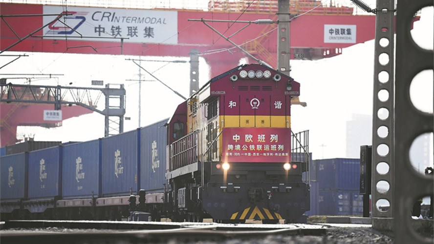 Der 90.000ste China-Europa-Güterzug ist von Xi’an auf dem Weg nach Polen                    China-Europa-Güterzugdienste erleichtern den Frachtverkehr und kurbeln die Wirtschafts- und Handelsentwicklung zwischen den beiden Regionen an, teilte der Betreiber China State Railway Group am Samstag mit.