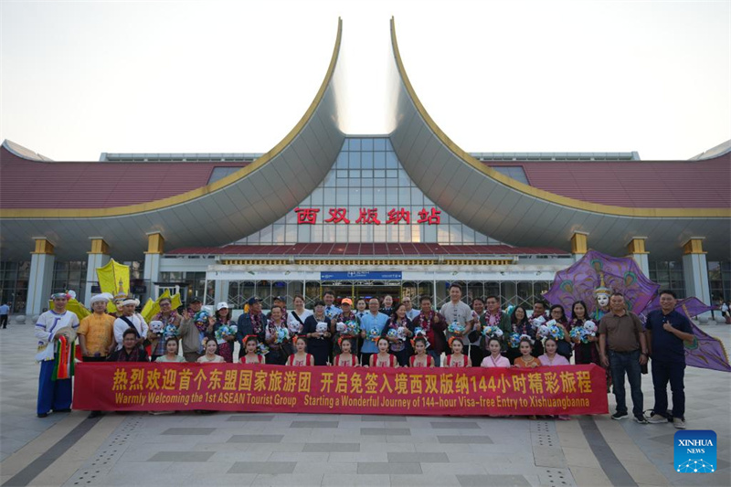 Erste ASEAN-Reisegruppe reist ohne Visum nach Xishuangbanna