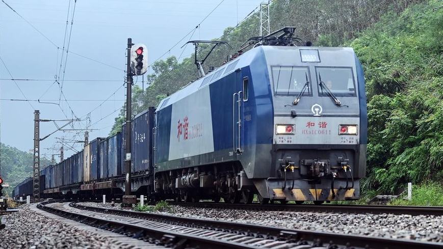 Westchinas Handelskorridor verzeichnet Anstieg bei Gütertransport