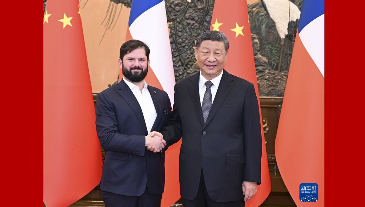 Xi Jinping trifft chilenischen Präsidenten                    Der chinesische Staatspräsident Xi Jinping hat sich am Mittwoch in Beijing mit seinem chilenischen Amtskollegen, Gabriel Boric, getroffen.