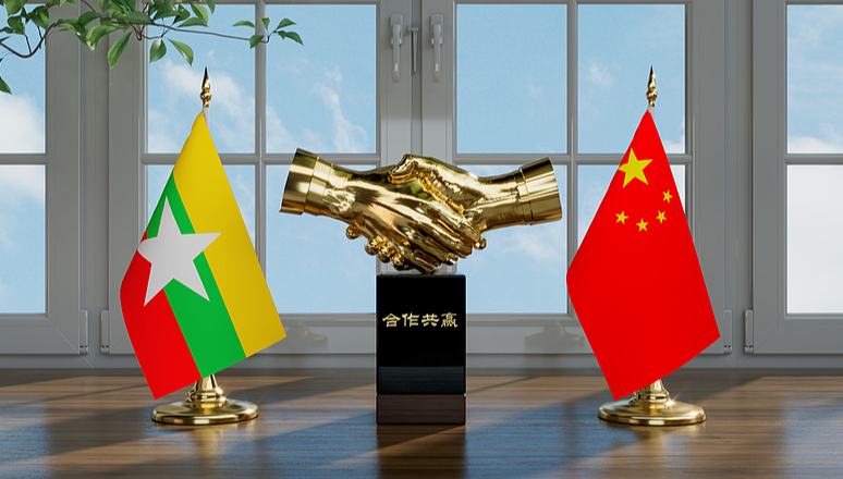 Xi Jinping und Myanmars Staatschef gratulieren einander zum 75. Jahrestag diplomatischer Beziehungen                    Der chinesische Staatspräsident Xi Jinping und der Staatschef von Myanmar, Min Aung Hlaing, haben am Sonntag Glückwünsche zum 75. Jahrestag der diplomatischen Beziehungen zwischen den beiden Ländern ausgetauscht.