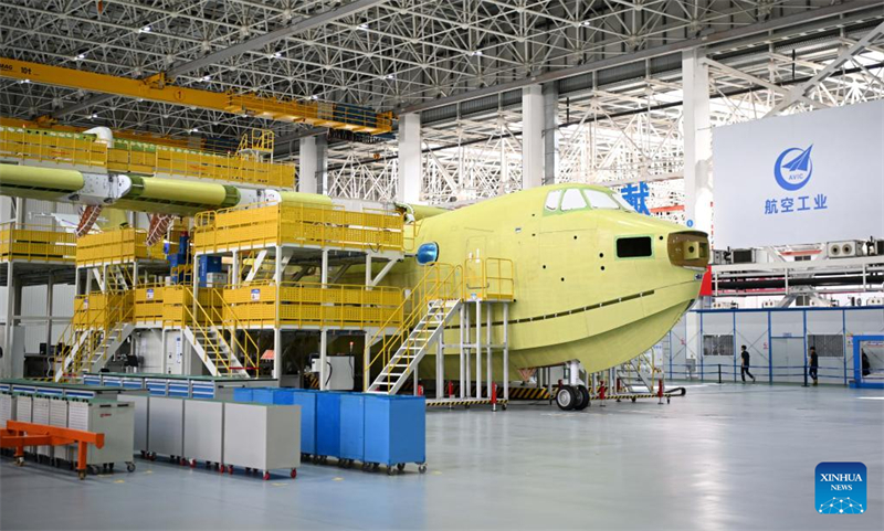 Chinas Amphibienflugzeug AG600 erhält grünes Licht für Massenproduktion