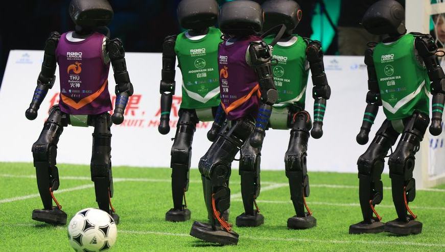 World Humanoid Robot Games enthüllen neue Wettbewerbsveranstaltungen                    Die ersten World Humanoid Robot Games (WHRG), die im August dieses Jahres in Beijing stattfinden werden, haben Einzelheiten zu ihren neuen Wettbewerbsveranstaltungen bekannt gegeben. Darunter sind Kampfsportvorführungen, freie Kämpfe und Gruppentänze, wie „Beijing Evening News“ am Dienstag berichtete.
