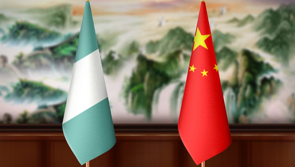 Xi Jinping bekundet sein Beileid zum Tod des ehemaligen nigerianischen Präsidenten Buhari                    Der chinesische Staatspräsident Xi Jinping hat am Mittwoch dem nigerianischen Präsidenten Bola Tinubu eine Beileidsbekundung zum Tod des ehemaligen nigerianischen Präsidenten Muhammadu Buhari übermittelt.