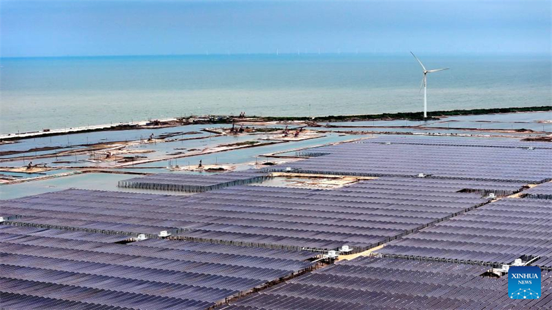 China nutzt brachliegende Flächen von Ölfeldern zur Entwicklung sauberer Energie