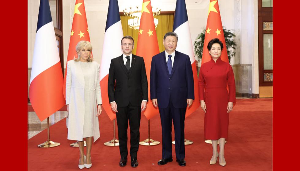 Xi Jinping trifft Emmanuel Macron                    Der chinesische Staatspräsident Xi Jinping hat sich am Donnerstag mit dem französischen Präsidenten Emmanuel Macron in der Großen Halle des Volkes in Beijing getroffen.