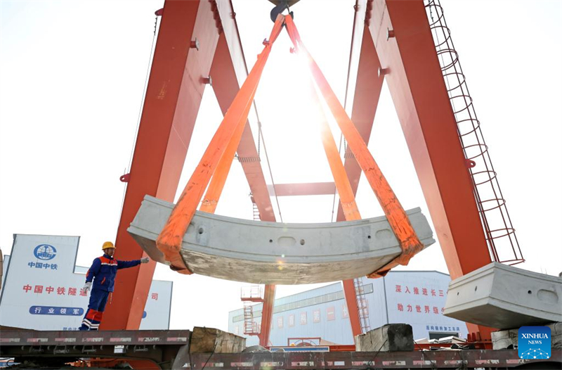 Großbohrmaschine „Linghang“ durchbricht 10.000-Meter-Marke unter dem Jangtse