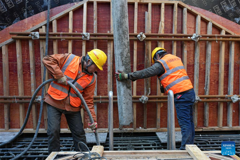 Der sechste Hauptturm der Taoyaomen-Brücke in Zhoushan ist fertiggestellt
