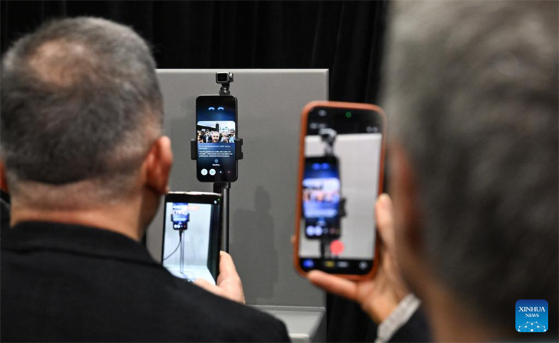 Honor stellt vor dem MWC 2026 sein neues Robot Phone vor