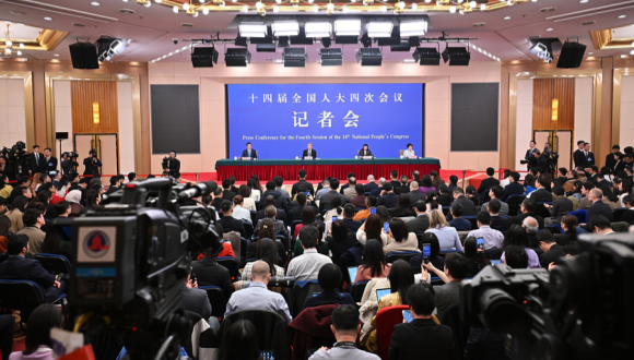 Korrekte Wahrnehmung Chinas durch Europa ist entscheidend für bilaterale Beziehungen                    Die korrekte Wahrnehmung Chinas durch Europa ist entscheidend für die Beziehungen zwischen beiden Seiten. Dies sagte der chinesische Außenminister Wang Yi am Sonntag auf einer Pressekonferenz am Rande der vierten Sitzung des 14. chinesischen Nationalen Volkskongresses (NVK).