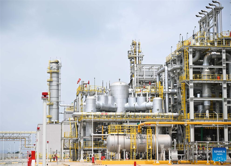 BASF nimmt milliardenschweren Chemiekomplex in China vollständig in Betrieb