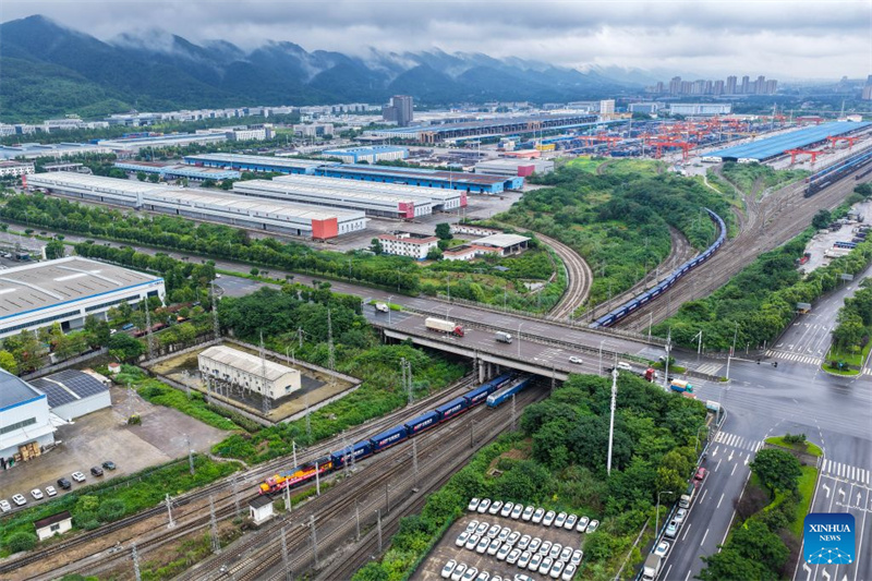 Chongqing erhöht Kapazität der China-Europa-Güterzüge, um Autoexporte zu erleichtern