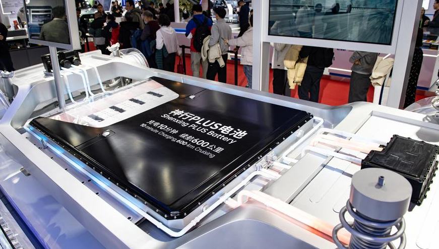 Chinas Umsatz mit Leistungsbatterien ist in den ersten drei Quartalen um 48,9 Prozent gestiegen                    Chinas Energiebatterieindustrie verzeichnete in den ersten drei Quartalen des Jahres weiterhin ein robustes Wachstum. Der Absatz stieg im Vergleich zum Vorjahr um 48,9 Prozent auf 786 Gigawattstunden (GWh), da die rasante weltweite Verbreitung von Neue Energie-Fahrzeugen (NEV) die Nachfrage weiter ankurbelt, wie auf einer Branchenkonferenz am Mittwoch hervorgehoben wurde.