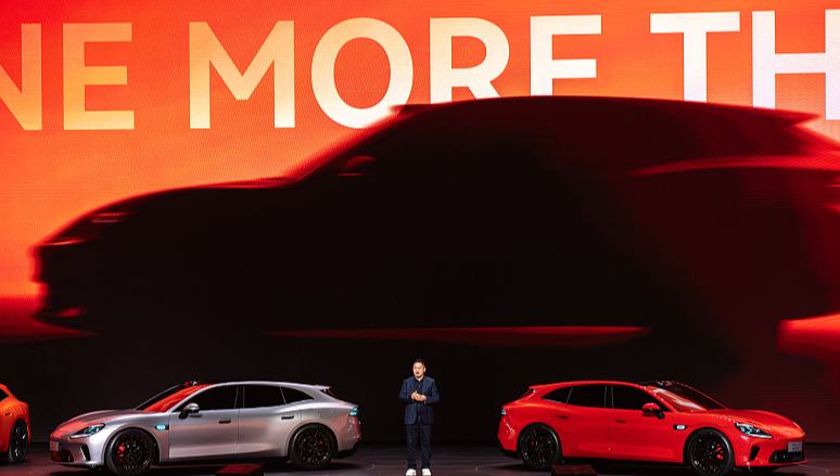 GAC und Huawei bringen neue EV-Marke AISTALAND in Guangzhou auf den Markt                    Eine neue Marke für intelligente Elektrofahrzeuge der Oberklasse namens AISTALAND, die gemeinsam von der GAC Group und dem Technologiegiganten Huawei entwickelt wurde, wurde am Dienstagabend in Guangzhou, der Hauptstadt der Provinz Guangdong, vorgestellt.