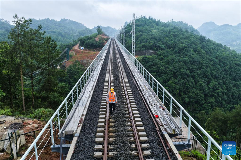 Langschienen auf Verlängerung der Wengma-Bahn fertig verlegt