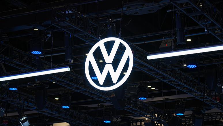 VW exportiert in China hergestellte Fahrzeuge nach Usbekistan                    Die Marke Volkswagen sowie die Marke Jetta sind mit einer Reihe von in China produzierten Fahrzeugen auf den usbekischen Markt vorgedrungen, was die wachsende Bedeutung der chinesischen Standorte des Unternehmens als globale Exportdrehscheibe unterstreicht.